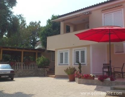 Apartments Julia - Krk, private accommodation in city Krk Čižići, Croatia